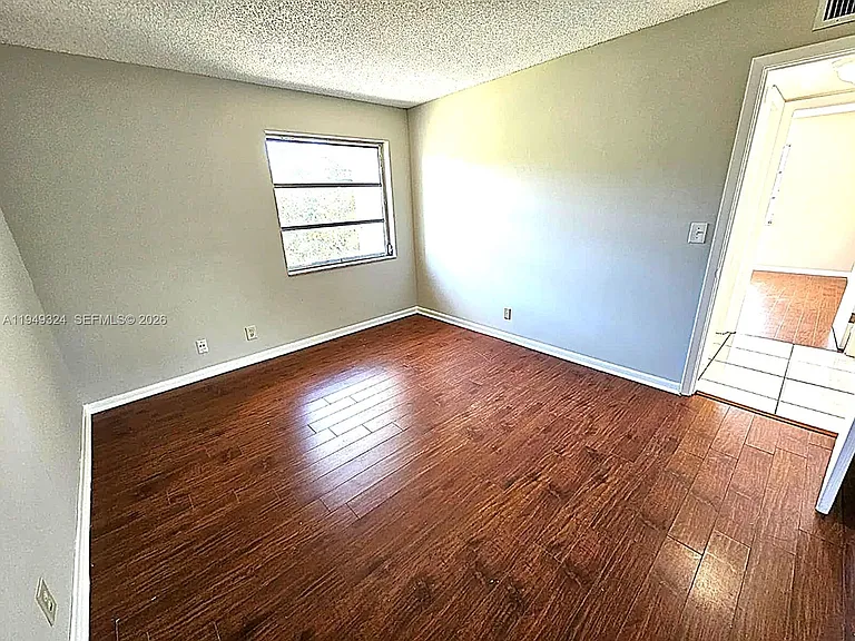 642 NW 13th St #310 — Photo 20