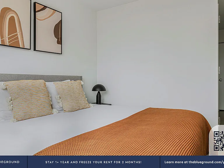 500 W 56th St #1905 — Photo 12