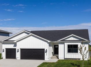 16309 Springbrook Trl, Urbandale, IA 50323