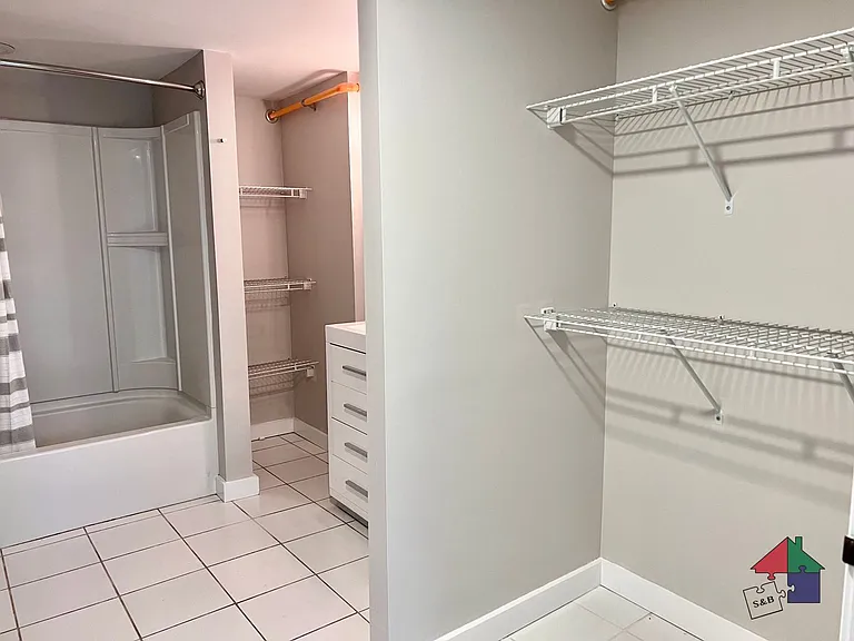 110 Northfield St — Photo 9
