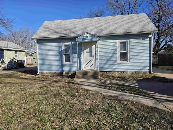 610 S Plum St, Newton, KS 67114