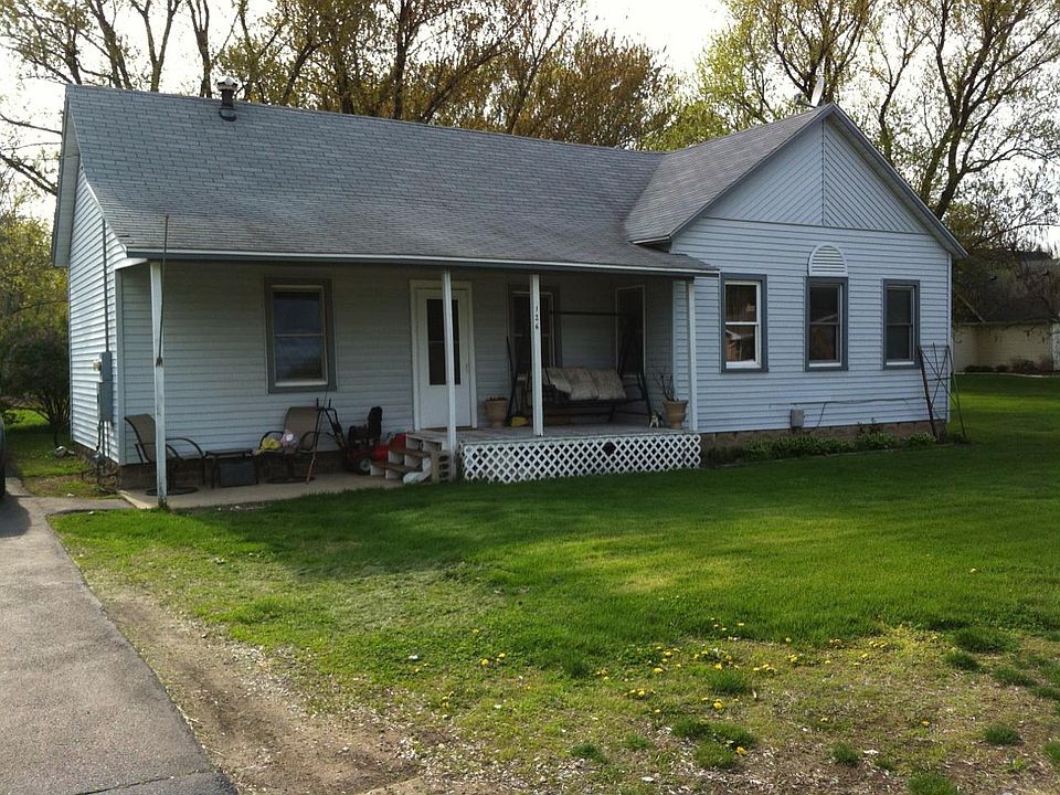 2nd image of 126 N Lincoln St