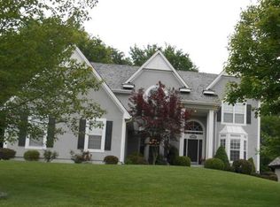 3421 S Saddle Ridge Dr, Independence, MO 64057