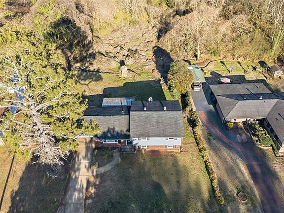 4th image of 9 Atteiram Dr NE