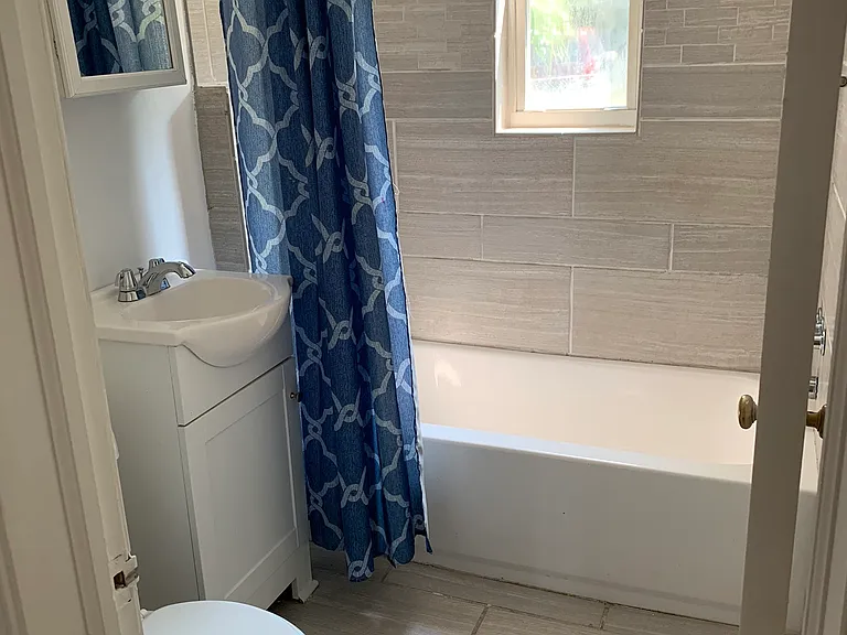 4627 E Capitol St SE — Photo 13