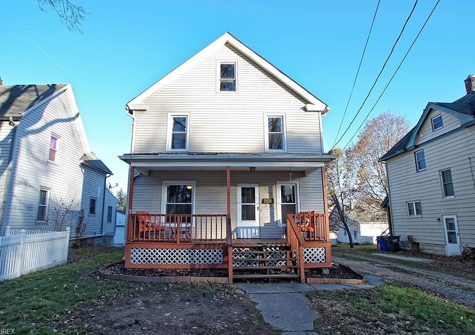 1st image of 227 Jefferson St