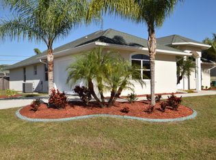 523 SE Cliff Rd, Port Saint Lucie, FL 34984