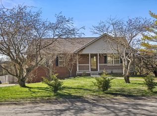 1309 & 1313 Twin Brook Dr, Berea, KY 40403