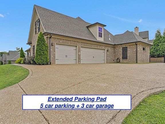 5th image of 1018 Luxborough Dr