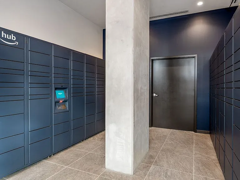 Amazon package lockers