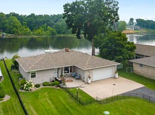 29453 River Shore Est, Elkhart, IN 46516