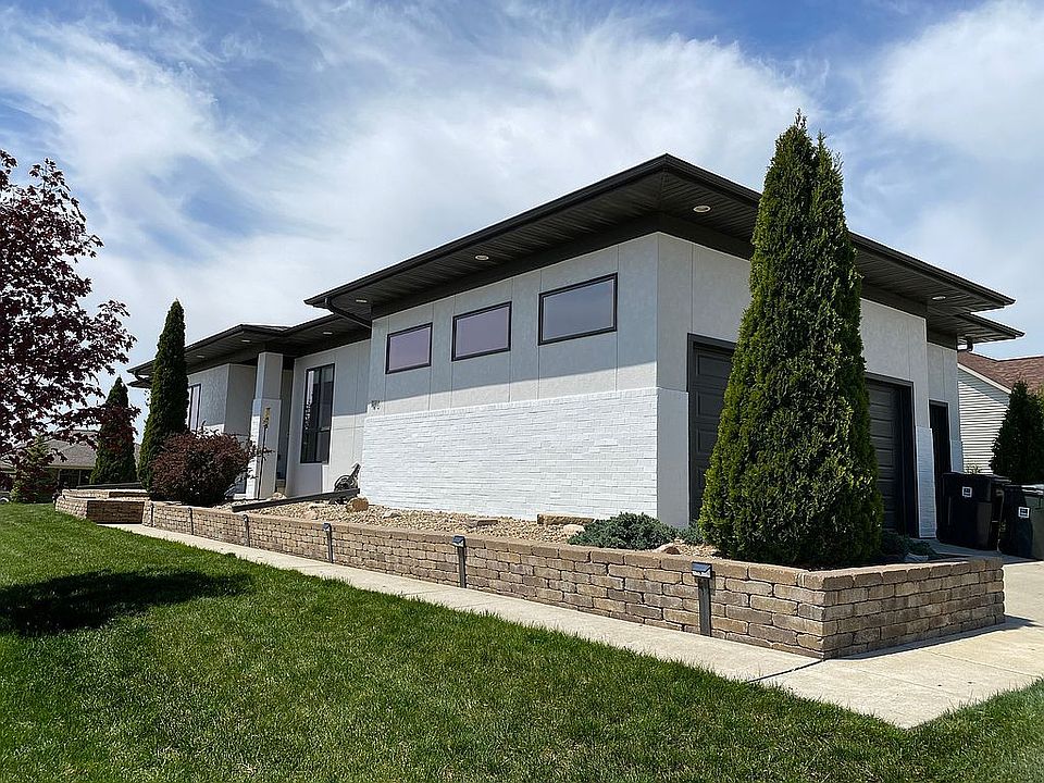 1st image of 1810 Greenhill Dr