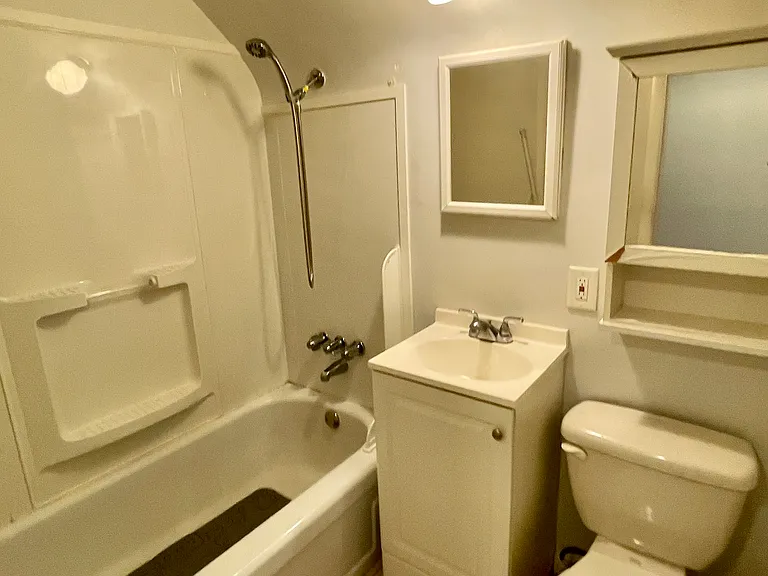 1647 Hillcrest Rd — Photo 7
