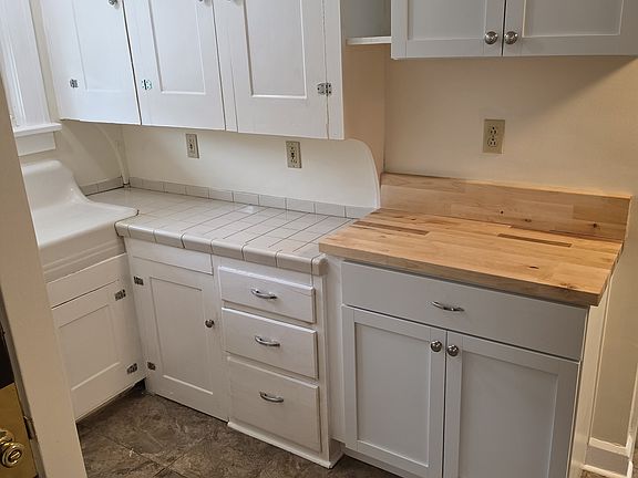 5th image of 905 High St #Up