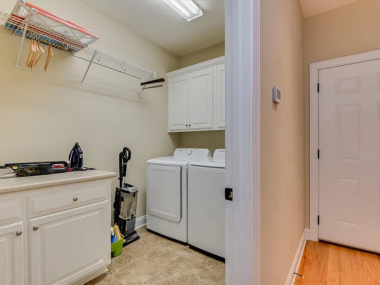 809 Rutledge Rd SW — Photo 25