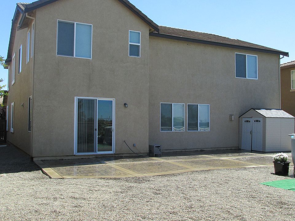 2nd image of 1241 Jewelflower St