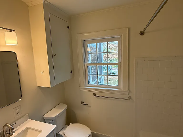 2114 Brandon Cir #4 — Photo 7