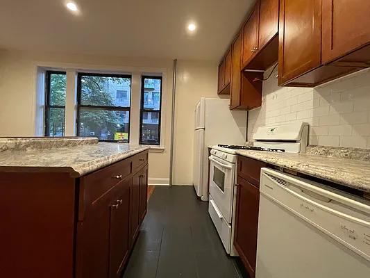 Rented by Citi Living Solutions | media 4