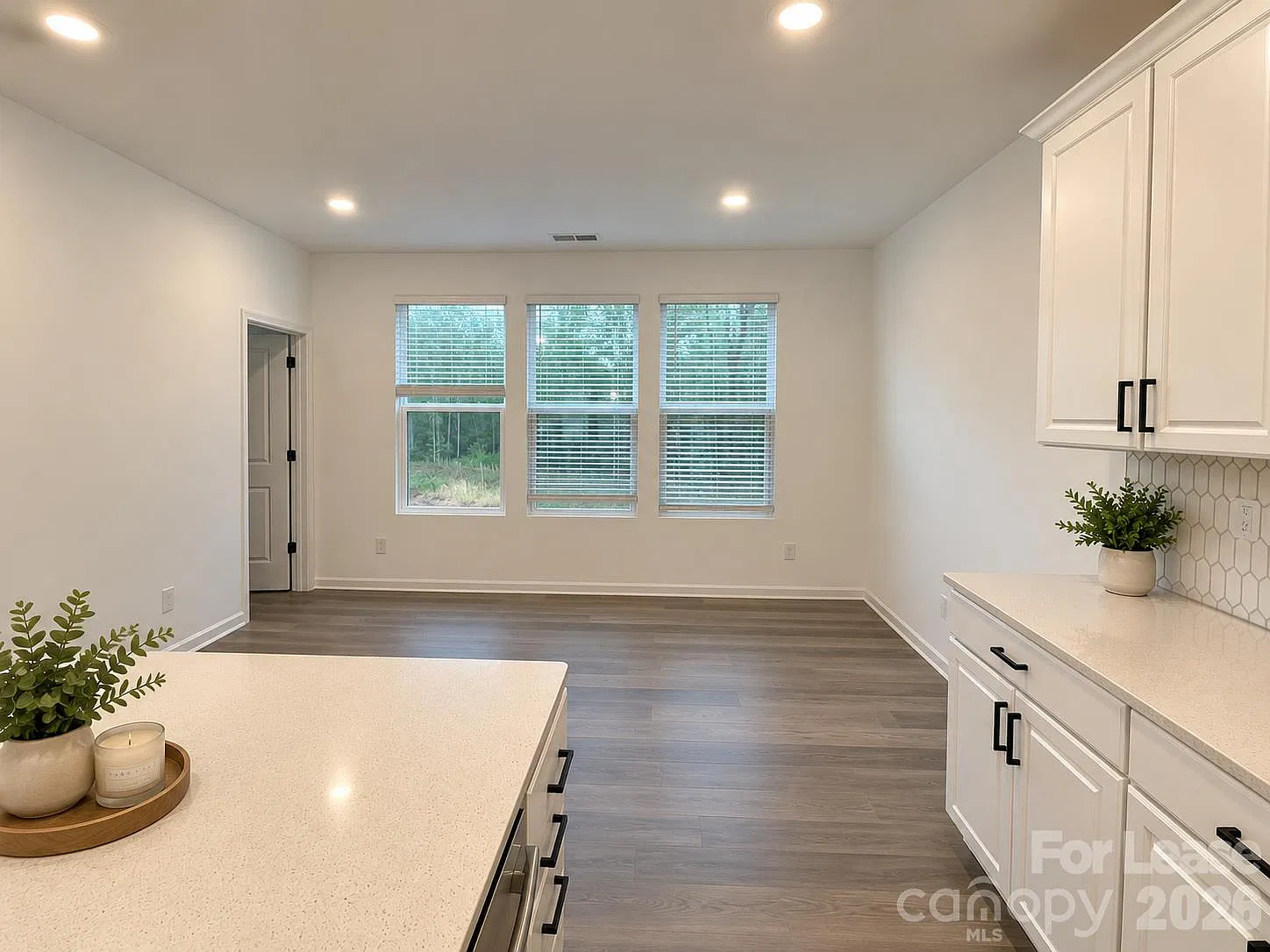 3 bed, 2.5 bath, $2,300 — Photo 3