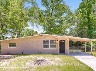 304 Gwinnett Rd, Orange Park, FL 32073