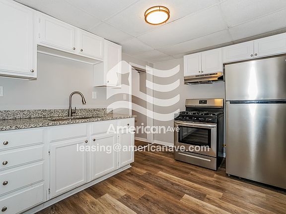 781461_005_wm_-_kitchen_12912015.jpg