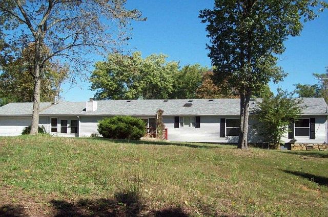 2nd image of 6101 Valley View Ct
