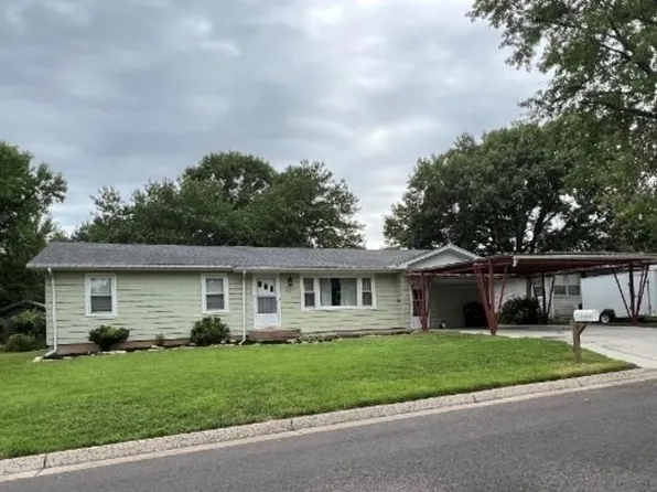 527 Marmaton Rd, El Dorado, KS 67042