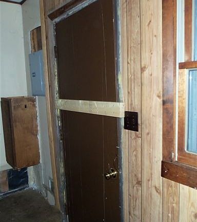 2nd image of 726 Hiways Ave