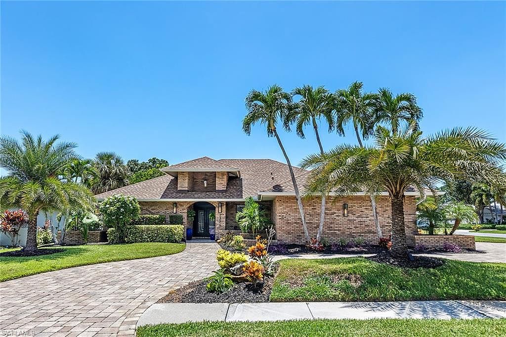 2376 Pinewoods Cir 1, Naples, FL 34105 MLS 222052667 Zillow