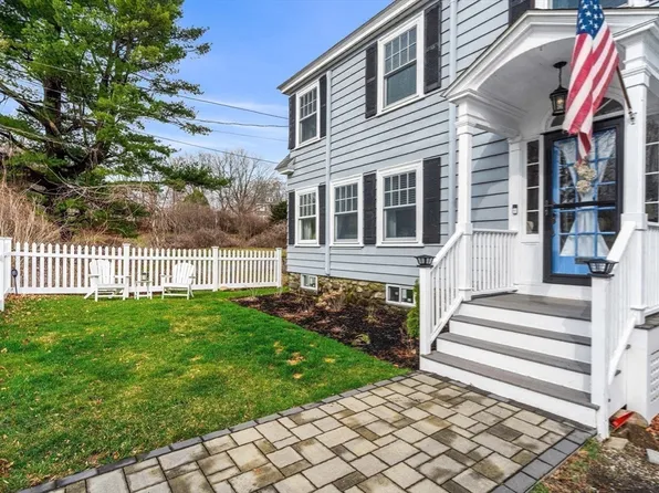 311 Mill St, Haverhill, MA 01830