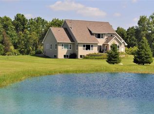 1017 Norfield Rd, Suamico, WI 54173