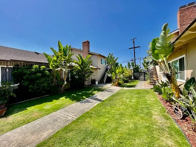 2 bed, $2,795 — Photo 4