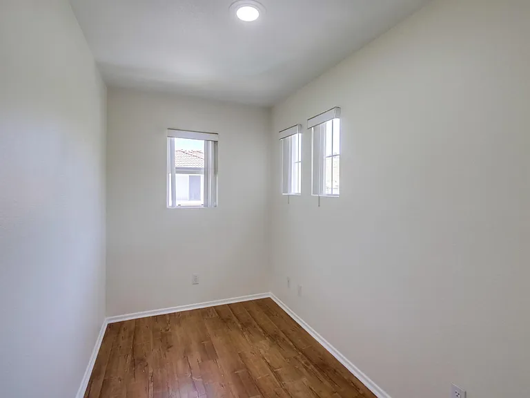11905 Westview Pkwy — Photo 9