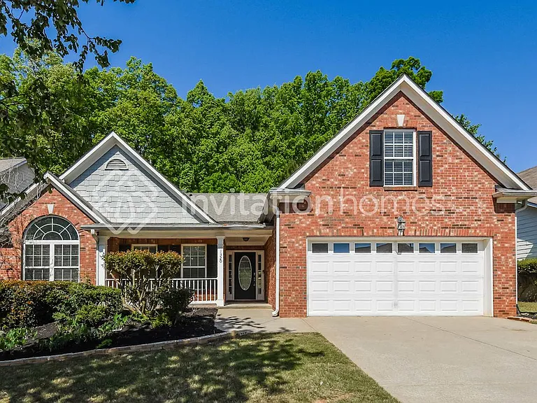 1320 Martins Down Dr — Photo 1