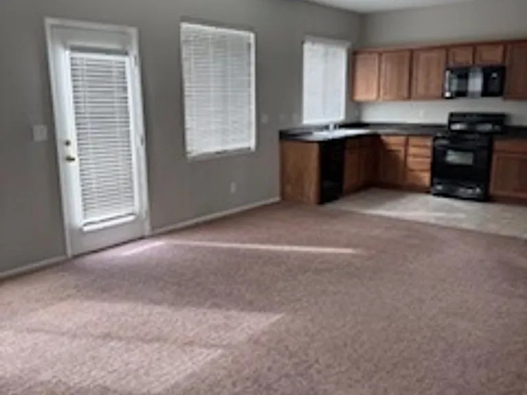 10413 Orange Port Ct — Photo 7