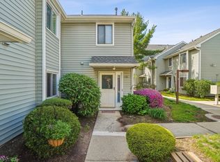 165-110 Essex Ave, Metuchen, NJ