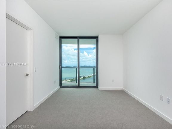 4th image of 501 NE 31st St Unit 3602