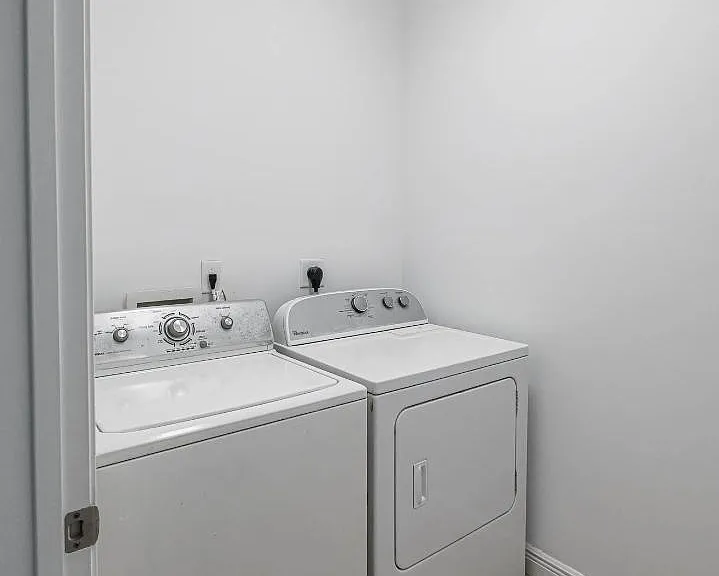 Unit Photo