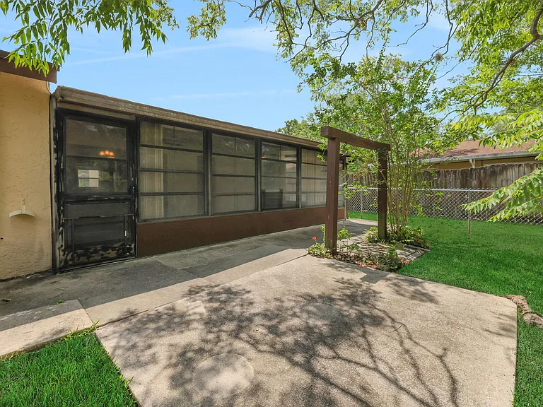 8670 Purslane Pl — Photo 34