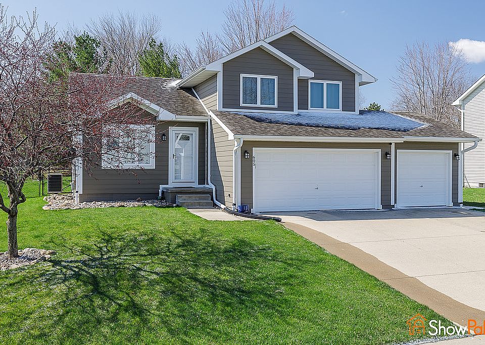 1st image of 605 NW 20th St