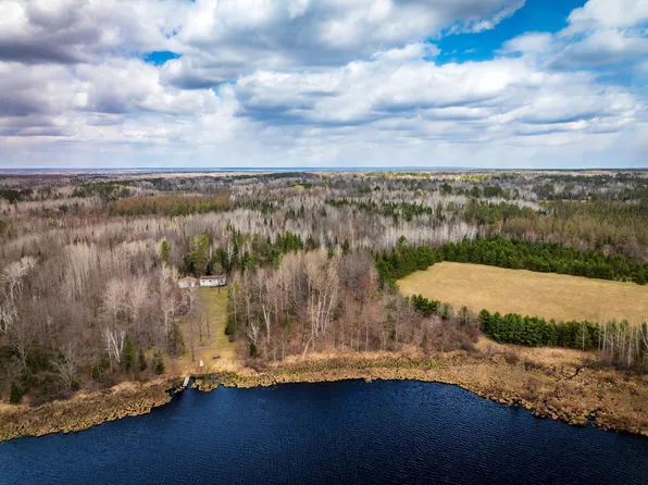 93001 Delong Rd, Holyoke, MN 55749