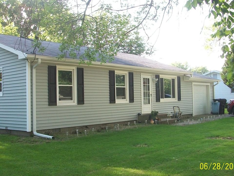 1st image of 114 N Fritz Dr