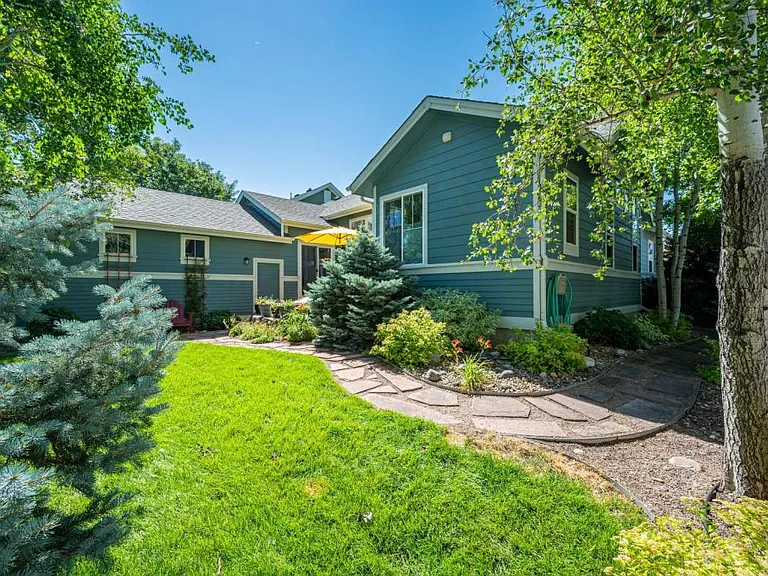4220 Ravenna Pl — Photo 42