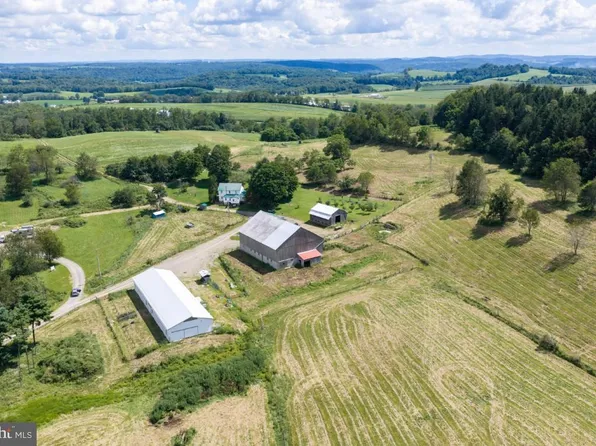332 Hillside Ln, Smicksburg, PA 16256