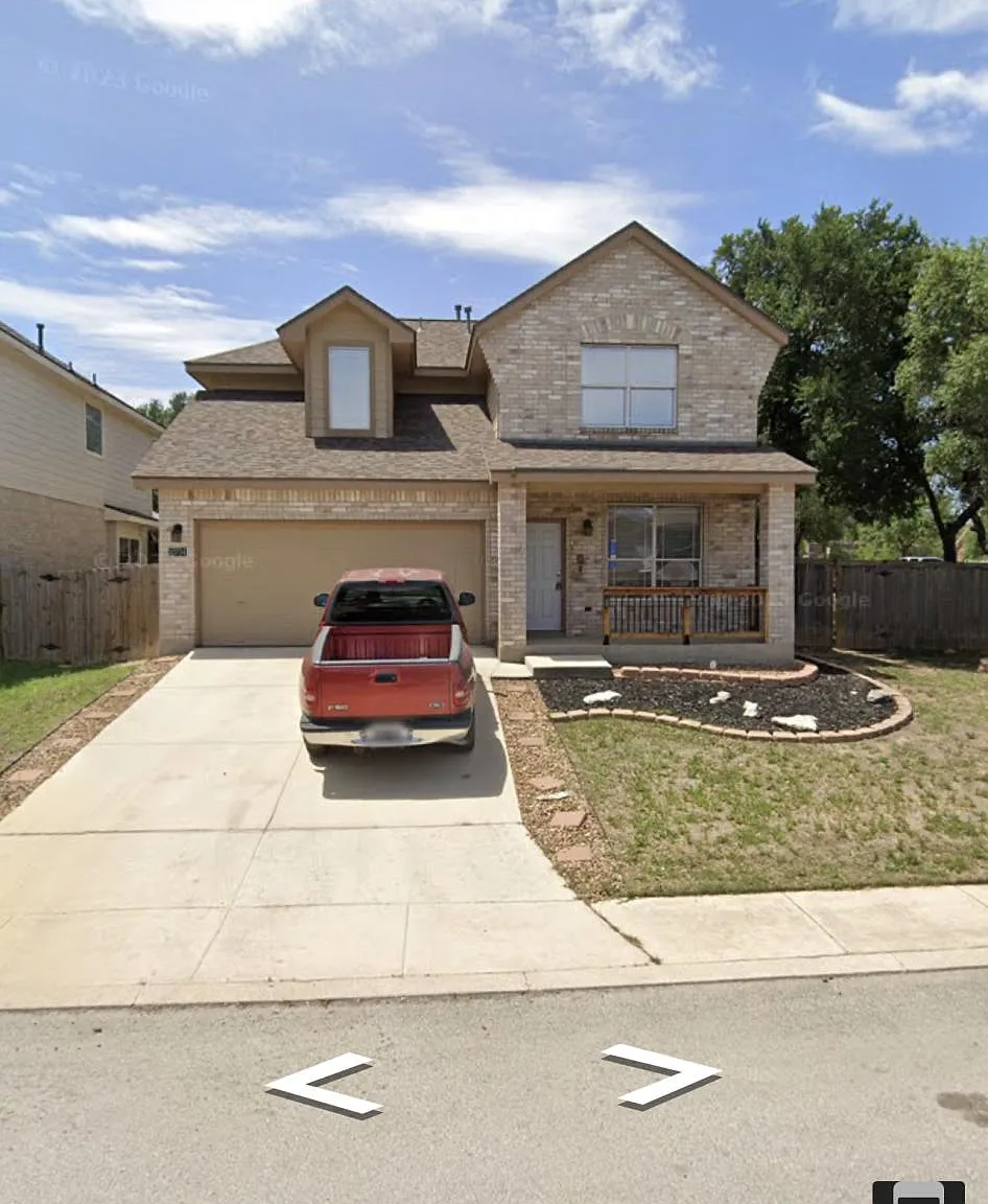 3 bed, 1790 sqft, $2,500 — Photo 4