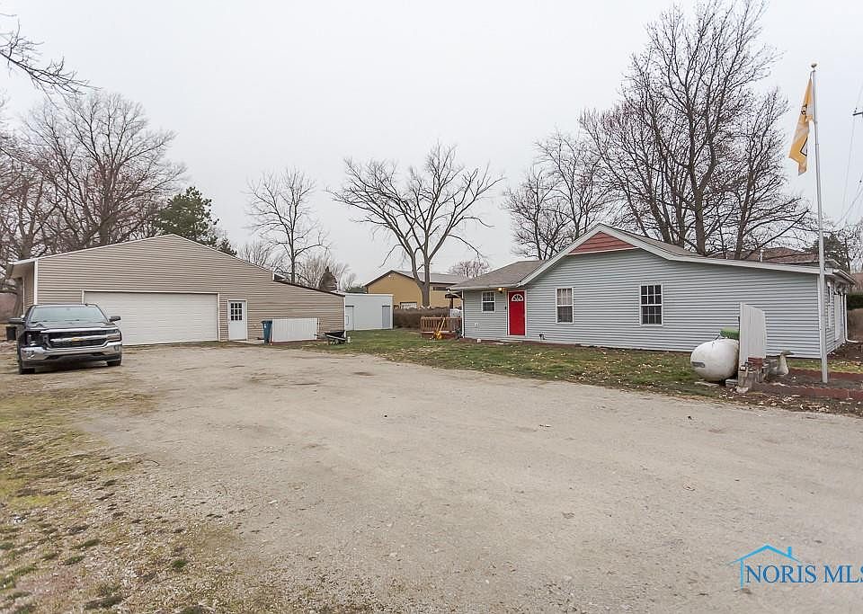 1st image of 353 East Ave