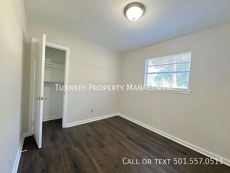 7124 Twin Oaks Rd — Photo 5