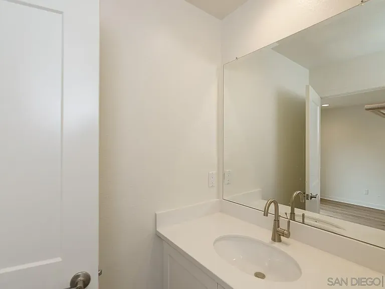 2564 Delphinium Ln — Photo 33