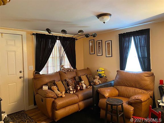 2nd image of 313 Hickory St