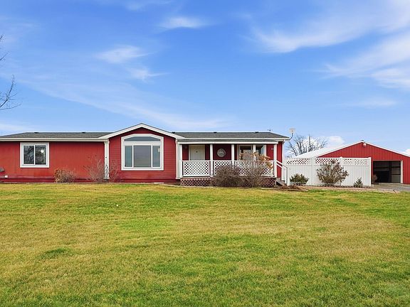 2nd image of 3013 E Watt Rd